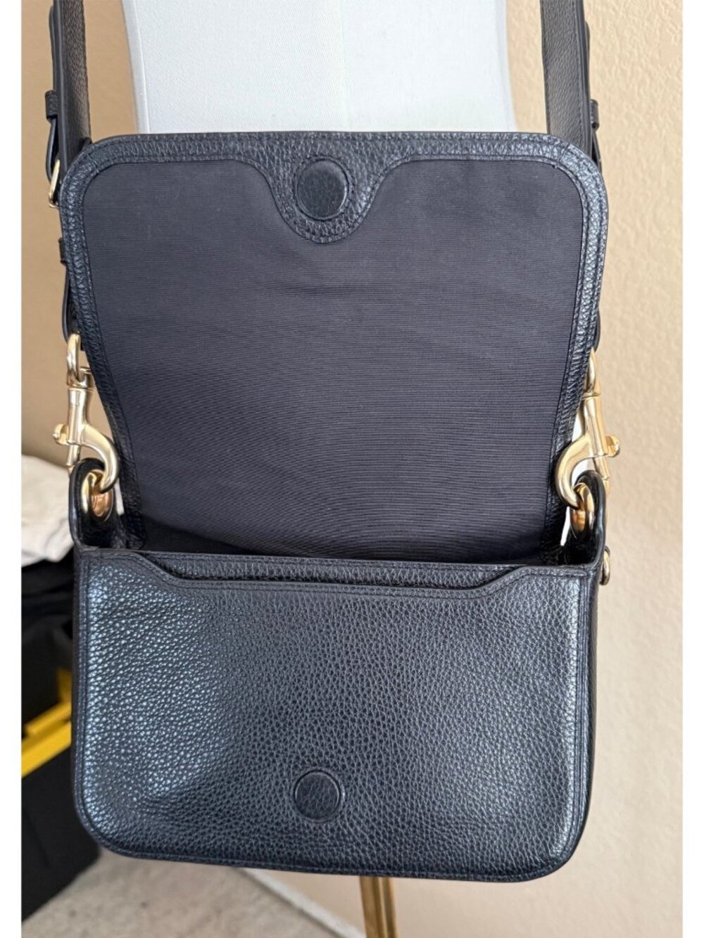 COACH Jess Messenger Bag Small Pebbled Leather Black - Picture 6 of 13